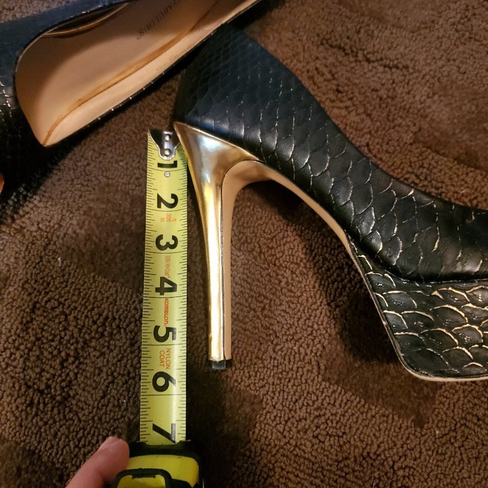 Black & Gold Dress Heels - Picture 6 of 8